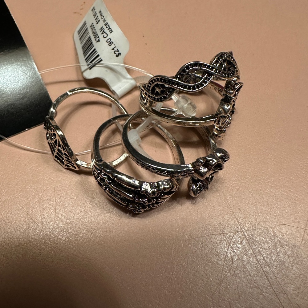 Torrid Silver Gothic Ring Set NWT